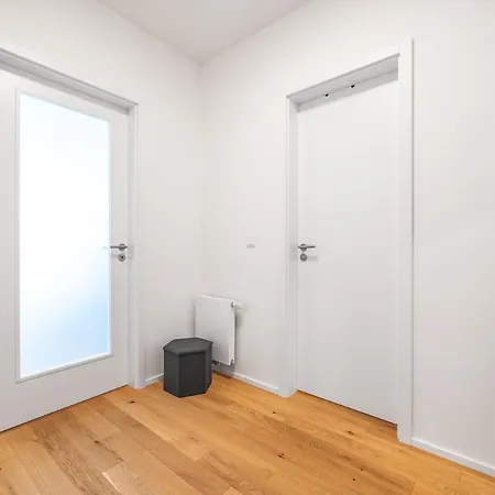 Peaceful And Cosy Newly Built Studio With Parking شقة *